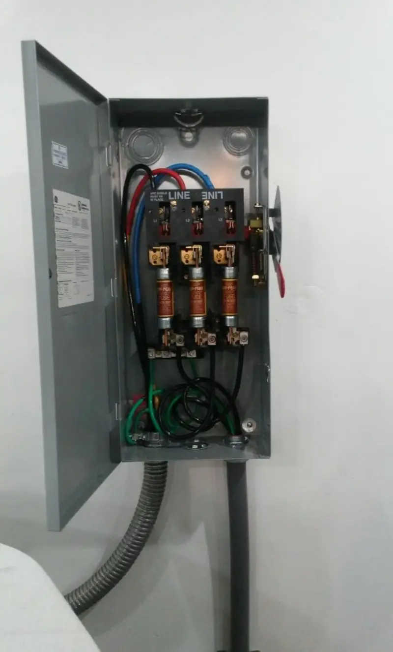 Three-phase disconnect switch installed for Smoke Detector Installation in Jacksonville Beach